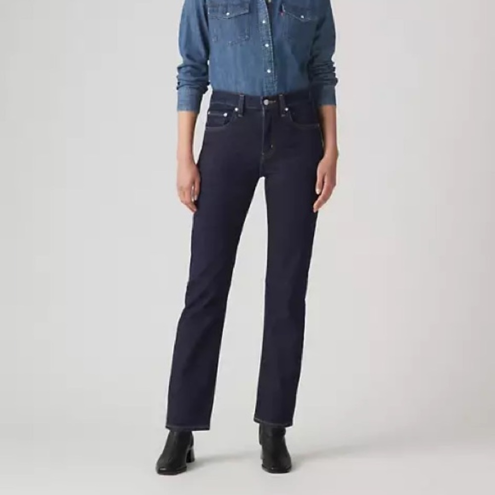 Levi’s hi rise straight size 32 inseam 30 dark wash jeans